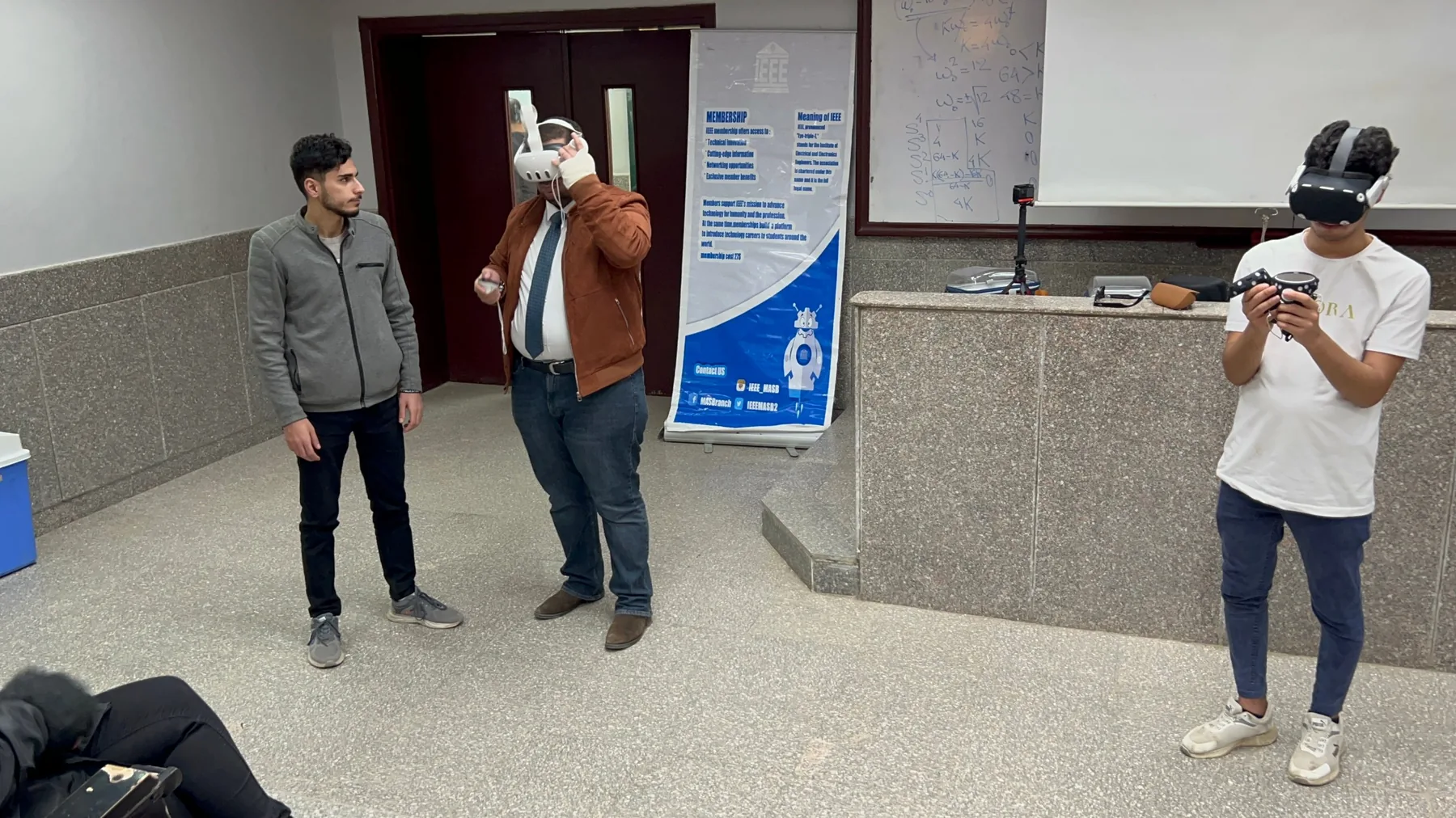 جلسة واقع افتراضي مع فرع IEEE الطلابي في الأكاديمية الحديثة للهندسة والحاسبات